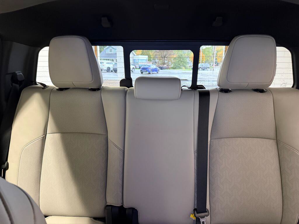 Certified 2026 Toyota Tacoma Limited AWD/4WD image 18