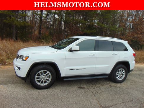 Certified 2018 Jeep Grand Cherokee Laredo image 2