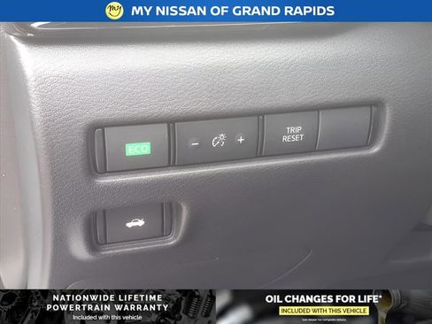 New 2025 Nissan Sentra SV w/ All-Weather Package image 9