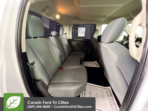 Used 2018 RAM 1500 Express w/ Express Value Package AWD/4WD image 15
