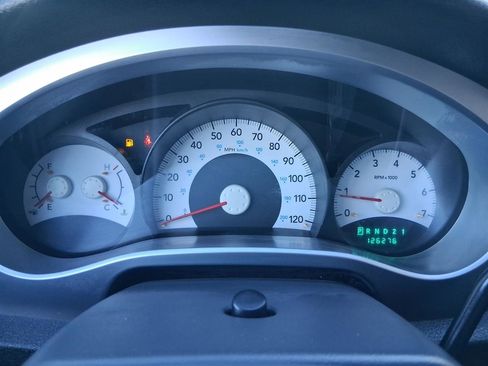 Used 2007 Mitsubishi Raider LS image 20