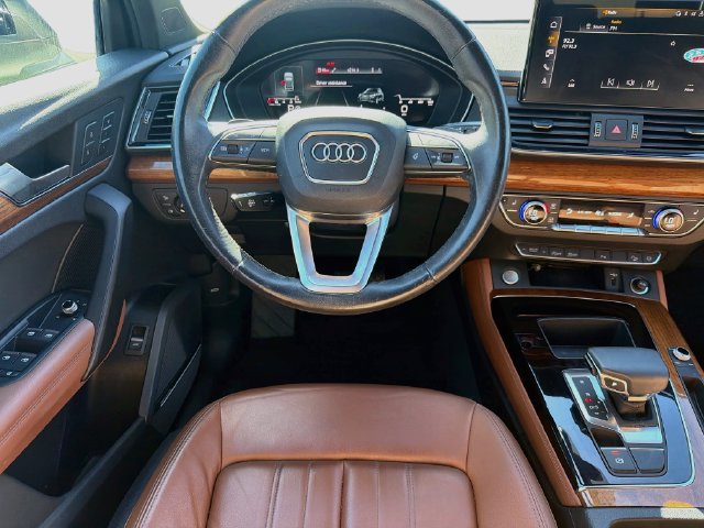 Used 2023 Audi Q5 2.0T Premium Plus w/ Premium Plus Package AWD/4WD image 21
