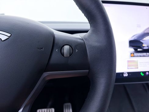 Used 2022 Tesla Model Y Performance AWD/4WD image 28