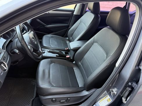 Used 2014 Volkswagen Passat 1.8T Wolfsburg Edition image 11