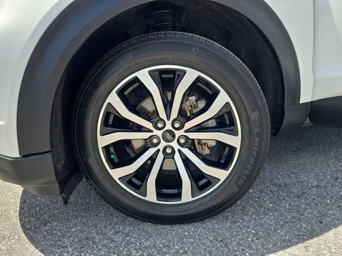 Used 2022 Ford Explorer ST-Line w/ Class IV Trailer Tow Package RWD image 31