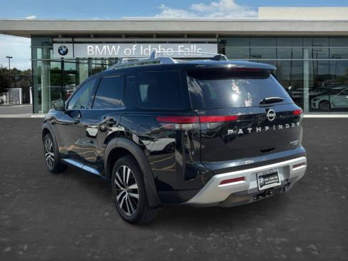 Used 2024 Nissan Pathfinder Platinum AWD/4WD image 5