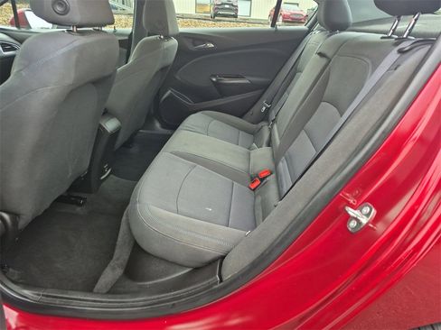 Used 2019 Chevrolet Cruze LT image 29