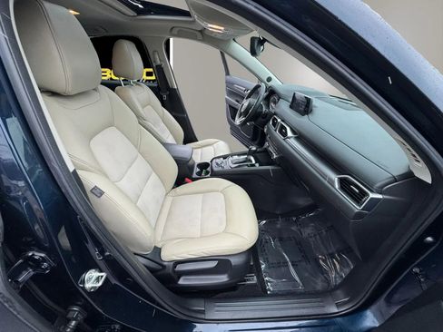 Used 2017 MAZDA CX-5 Touring w/ Preferred Equipment Package image 19