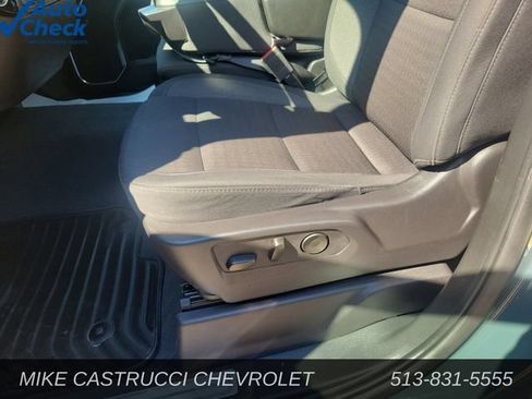 Used 2025 Chevrolet Silverado 1500 LT AWD/4WD image 25