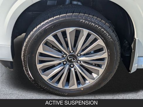 New 2026 INFINITI QX80 Luxe image 11