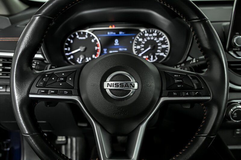 Used 2022 Nissan Altima 2.5 SR FWD image 23