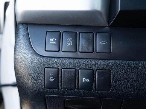 Used 2017 Toyota Highlander Limited image 39