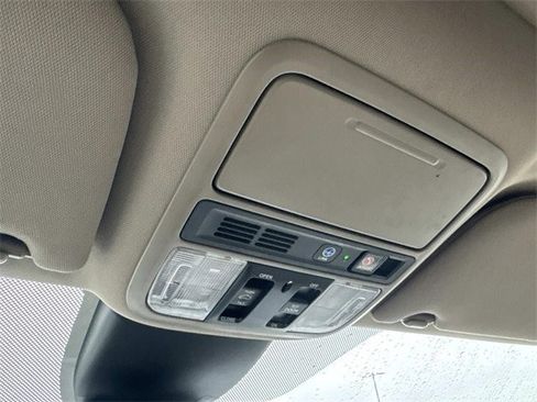 Used 2023 Honda Odyssey Elite image 34