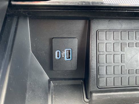 Used 2022 Ford F150 Lariat w/ Equipment Group 502A High AWD/4WD image 26