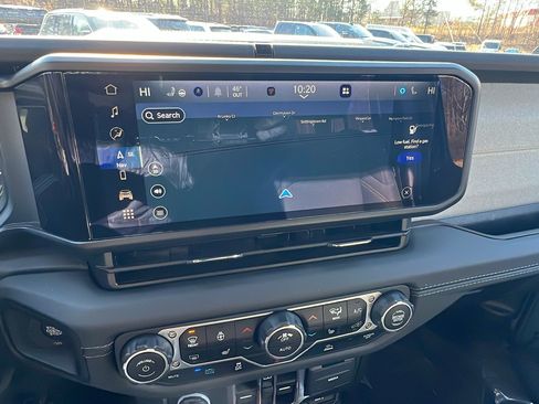 Used 2025 Jeep Wrangler Backcountry image 30