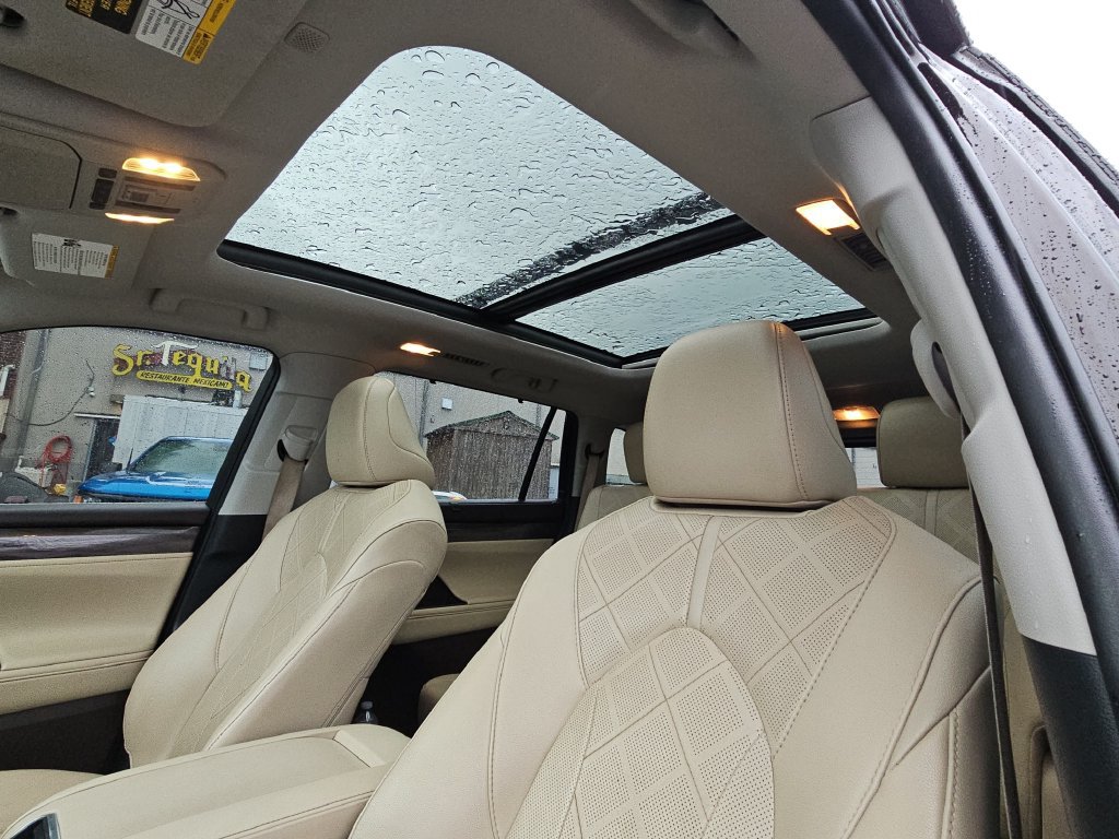 Used 2021 Toyota Highlander Platinum FWD image 19