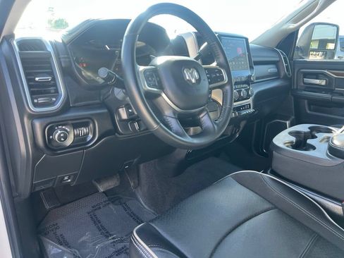 Used 2024 RAM 2500 Laramie w/ Safety Group AWD/4WD image 33