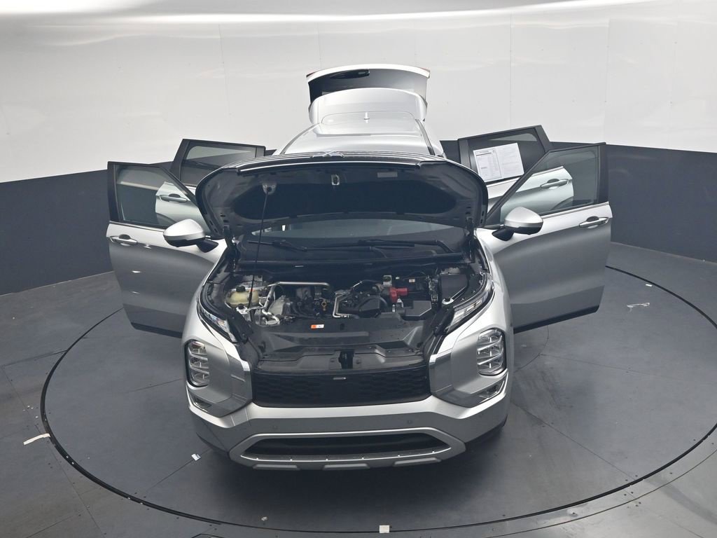 Used 2024 Mitsubishi Outlander SE FWD image 45