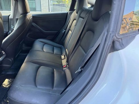 Used 2023 Tesla Model 3 Standard Range image 11