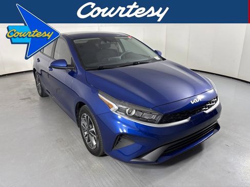 Used 2023 Kia Forte LXS FWD image 1
