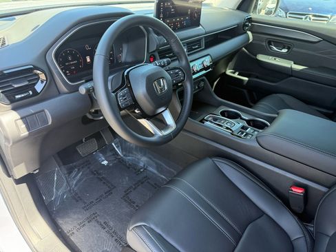 New 2026 Honda Pilot Touring image 12