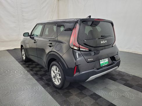 Used 2025 Kia Soul LX w/ LX Technology Package image 5