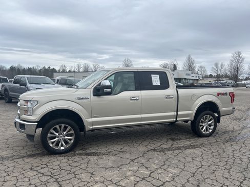 Used 2017 Ford F150 Lariat w/ Equipment Group 502A Luxury image 7