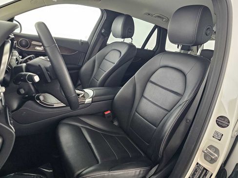 Used 2019 Mercedes-Benz GLC 300 image 21