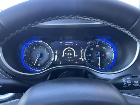 New 2026 Chrysler Pacifica Select image 42