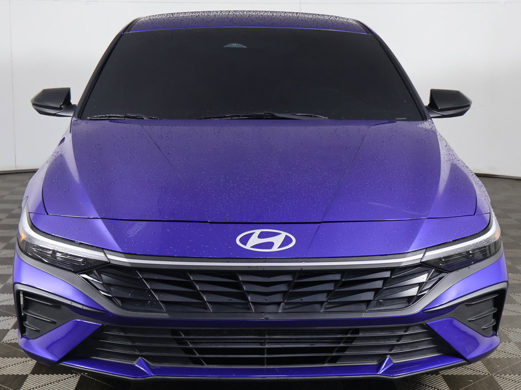 Used 2025 Hyundai Elantra Sport FWD image 9