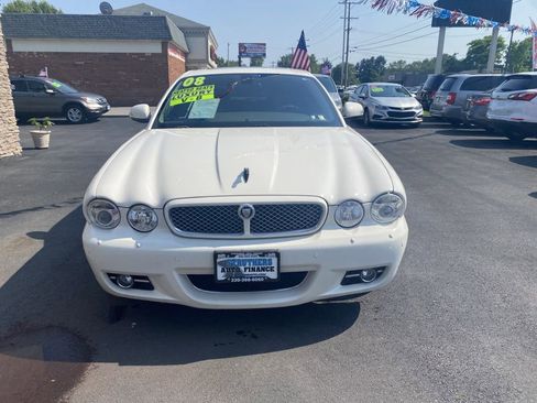 Used 2008 Jaguar XJ8 L image 2