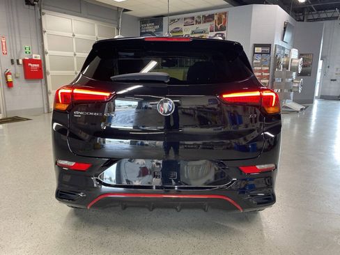 Used 2021 Buick Encore GX Essence w/ Experience Buick Package image 6