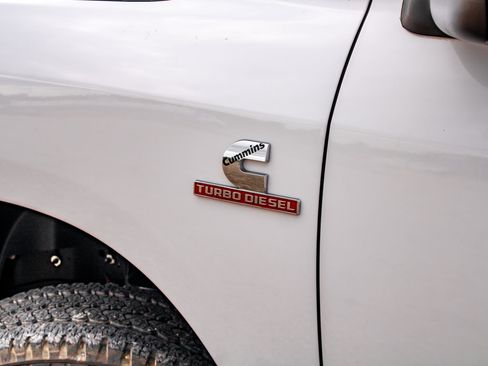 Used 2025 RAM 2500 Big Horn AWD/4WD image 13