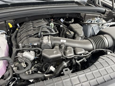 New 2025 Jeep Grand Cherokee Laredo X w/ Trailer Tow Package image 34