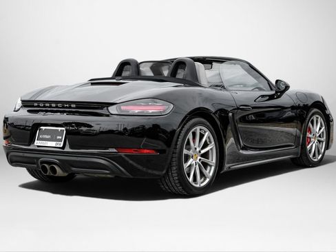 Used 2018 Porsche 718 Boxster S RWD image 9