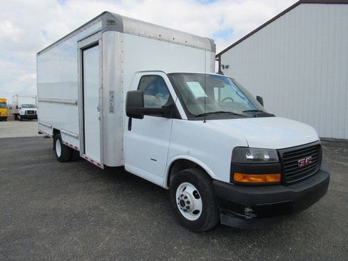 Used 2022 GMC Savana 3500 Extended w/ Power Convenience Package image 9