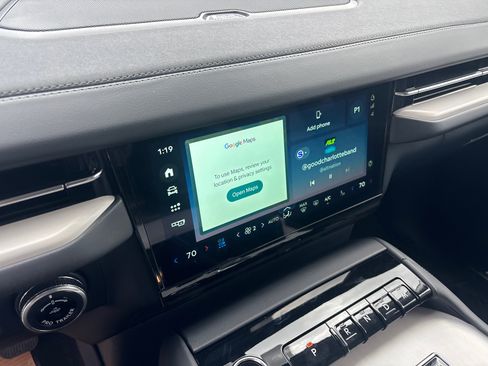 New 2026 Lincoln Navigator L Premier AWD/4WD image 21