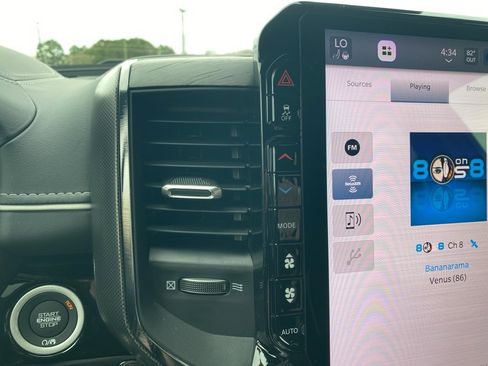 New 2025 RAM 1500 Limited image 28