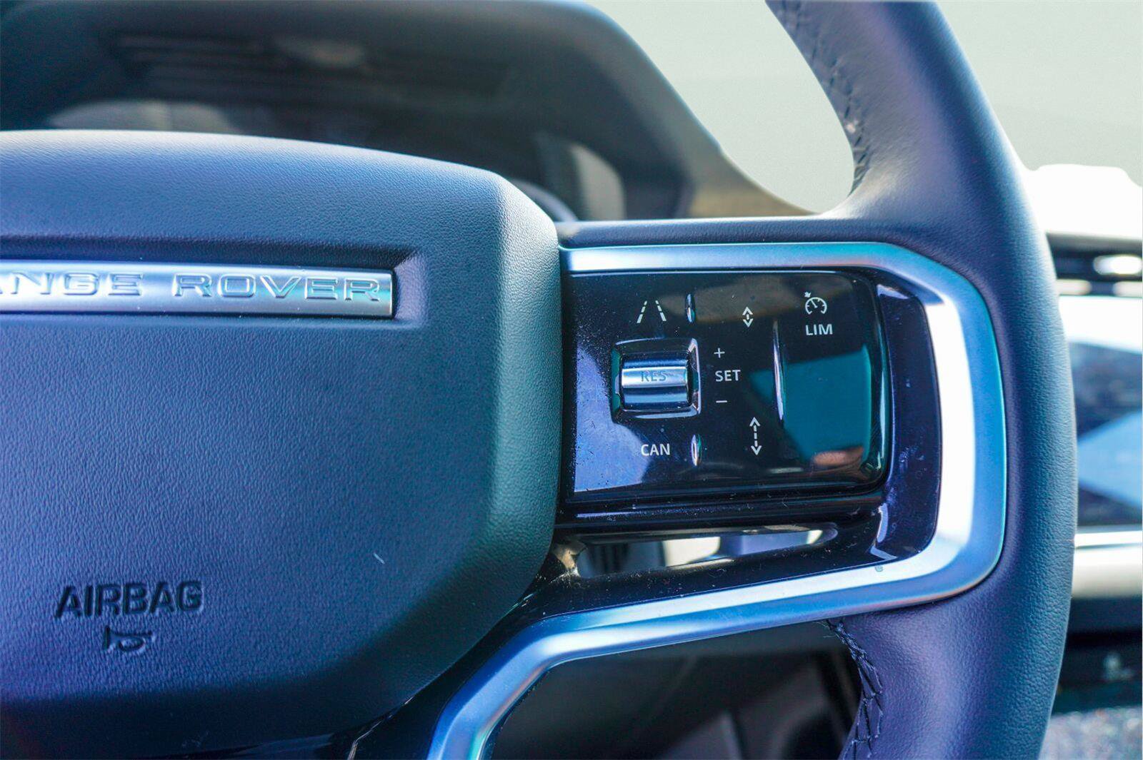 Used 2023 Land Rover Range Rover Evoque R-Dynamic SE AWD/4WD image 33