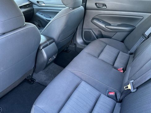 Used 2025 Nissan Altima 2.5 SV FWD image 13