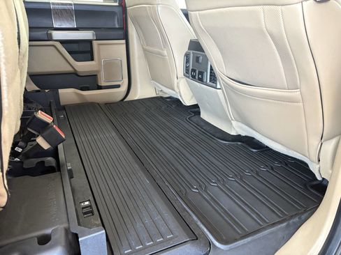 Used 2019 Ford F250 Lariat w/ Chrome Package image 33