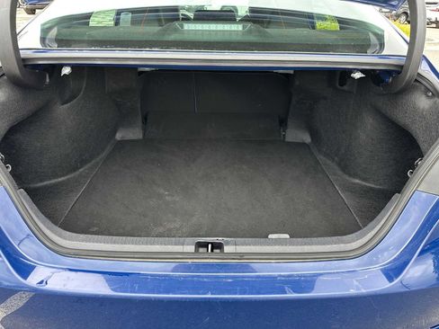 Used 2024 Toyota Camry SE image 14