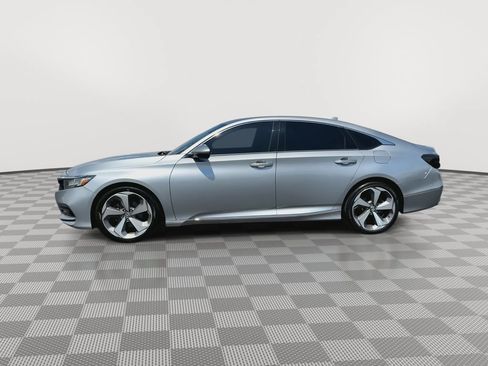 Used 2018 Honda Accord Touring image 5