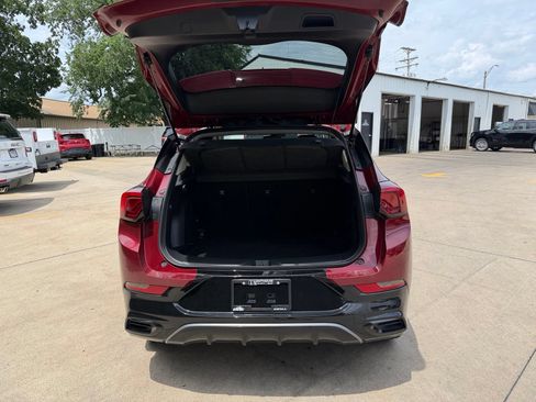 Used 2024 Buick Encore GX Sport Touring FWD image 34