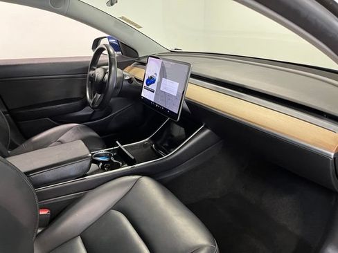 Used 2019 Tesla Model 3 Standard Range Plus RWD image 11