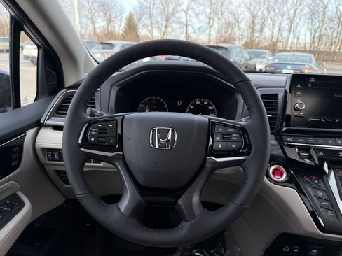 Used 2026 Honda Odyssey Elite image 13