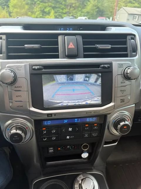 Used 2016 Toyota 4Runner Limited AWD/4WD image 4