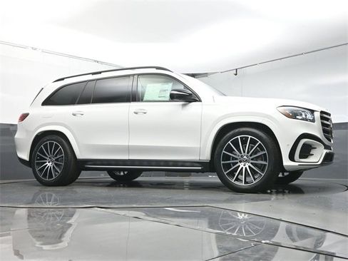 New 2026 Mercedes-Benz GLS 450 4MATIC image 33
