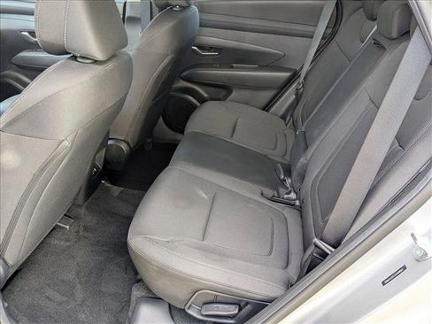 Used 2025 Hyundai Tucson SE FWD image 18