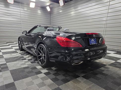 Used 2018 Mercedes-Benz SL 550 image 7